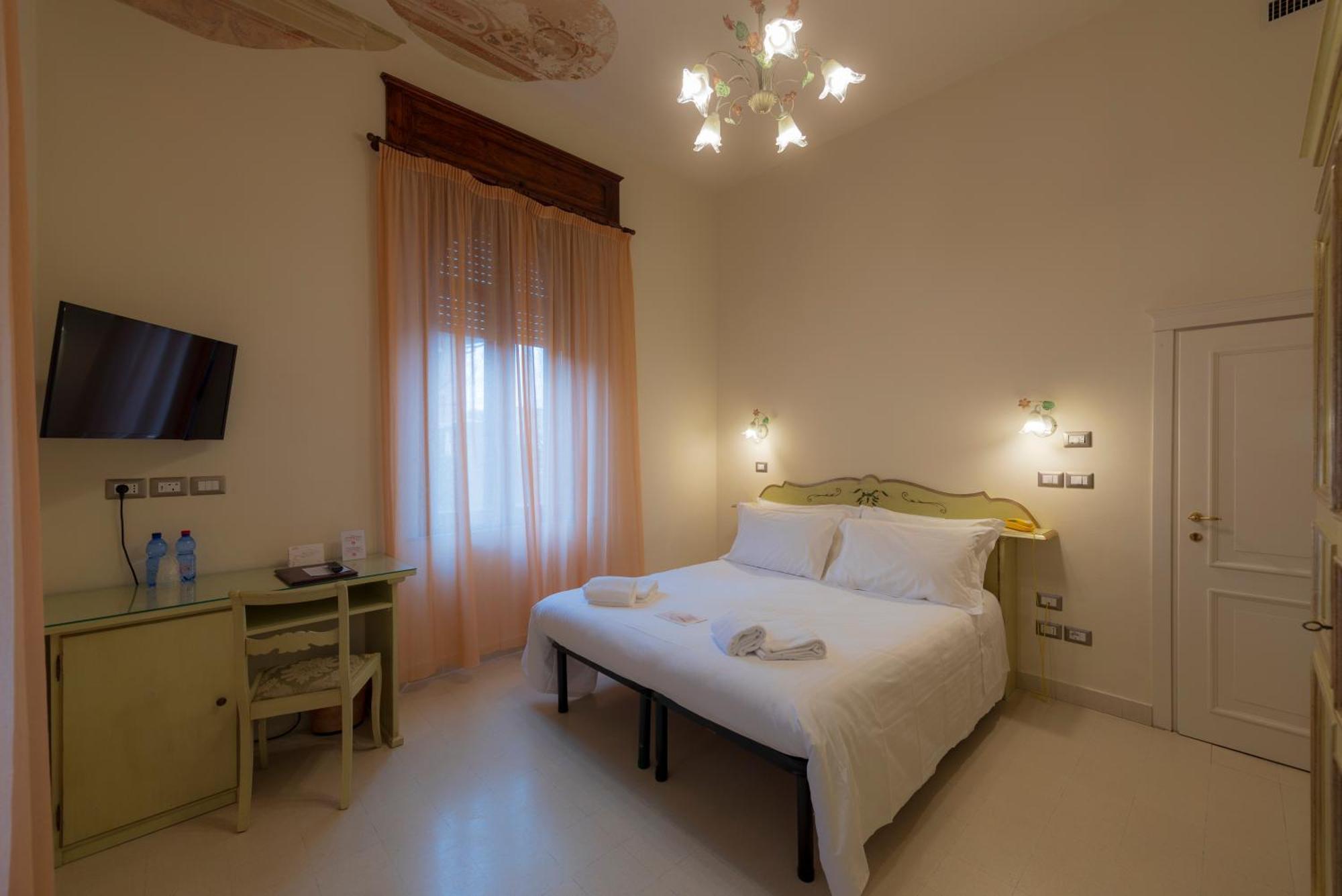 Classic Double Room,119117998:JPEG