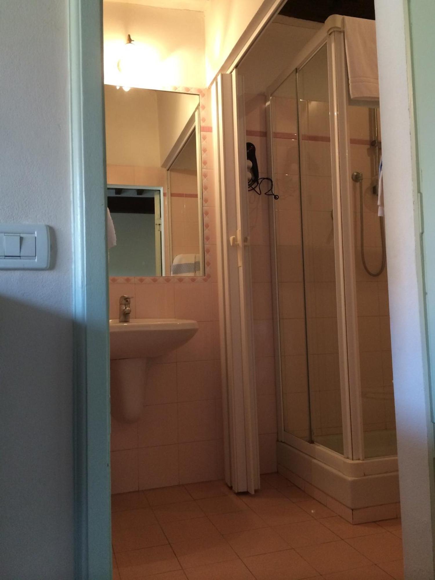 Double Room Private Bathroom