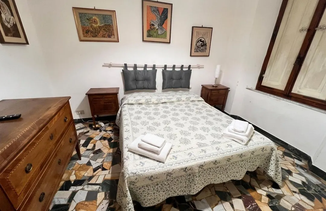 Vicolo Dell'Oro-1