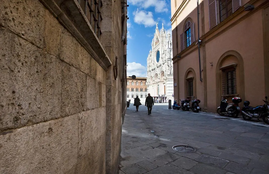 Siena Romantica-1