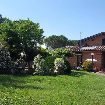 Dago Farmhouse-3