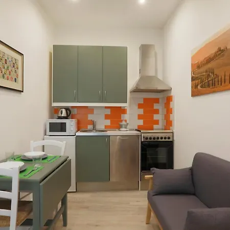 SweetLittleHouse47 - Dentro le mura, parcheggio gratuito-2