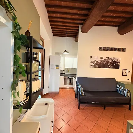 CasaZappa - In centro a piedi, parcheggio e giardino privato-2