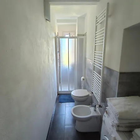 Alfredo'S House-2